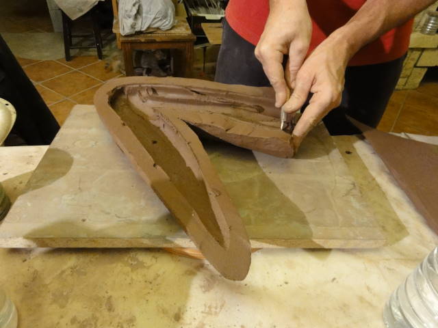The earth chips are removed from the inside of the sculptures ...